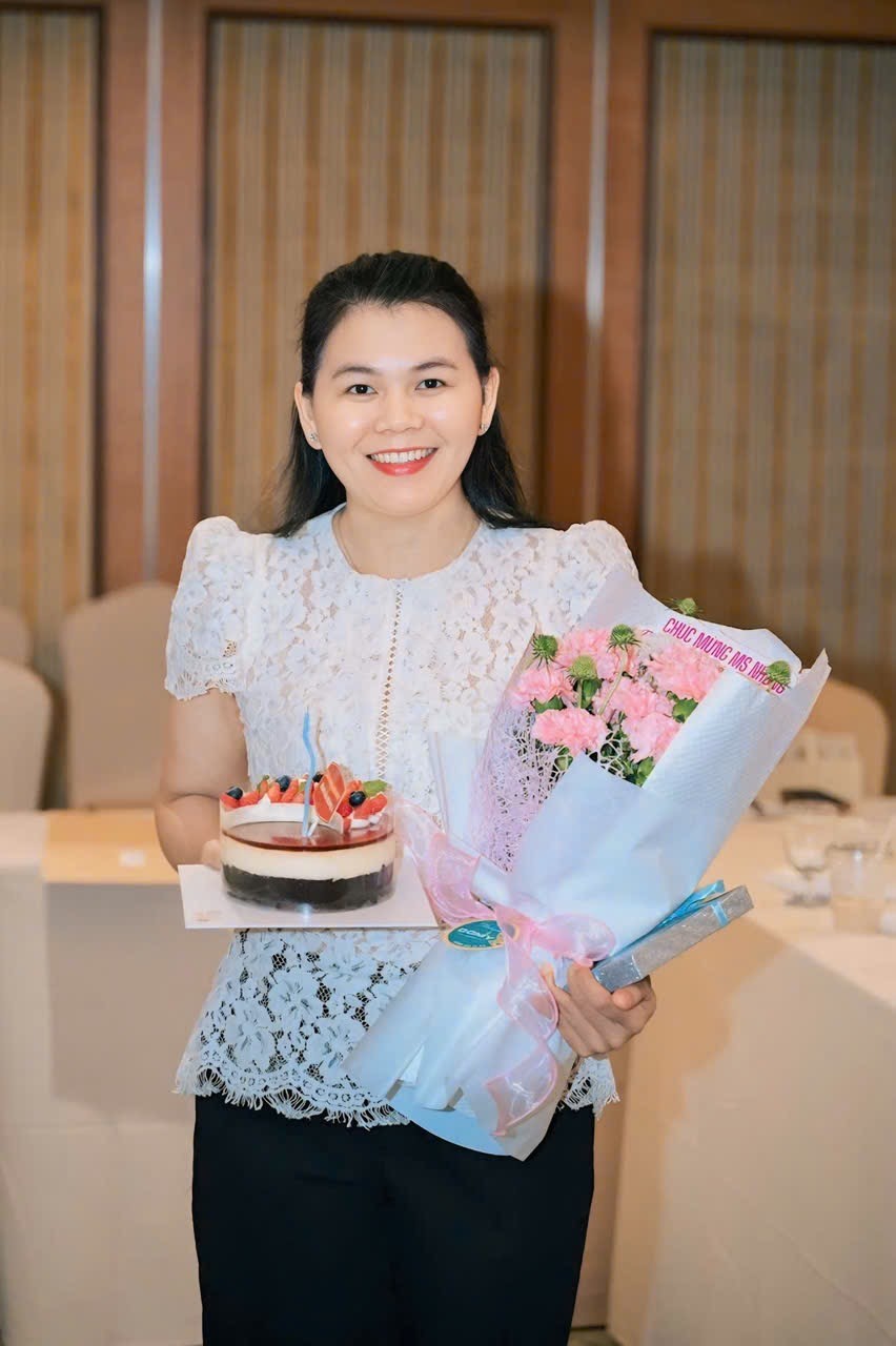 Lê Thị Thẩm Profile Picture